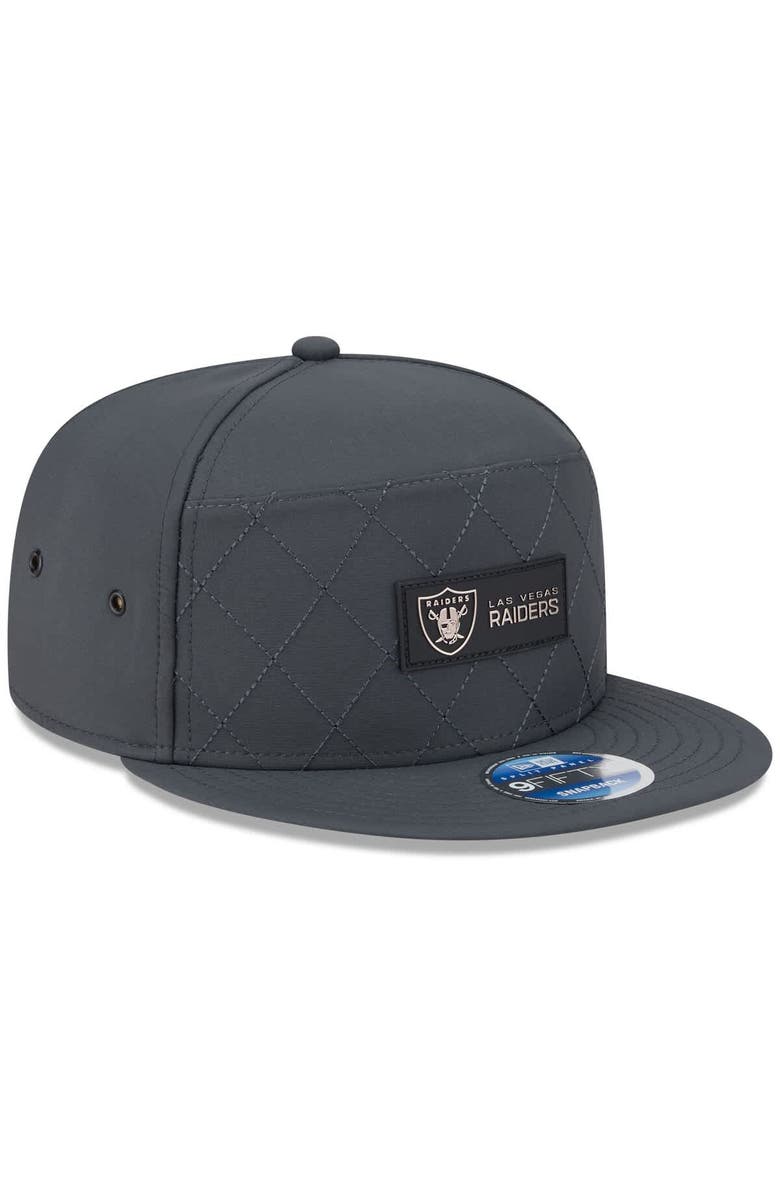 New Era Men's New Era Charcoal Las Vegas Raiders 2025 Sideline Cold Weather Split Panel 9FIFTY Snapback Hat, Alternate, color, 