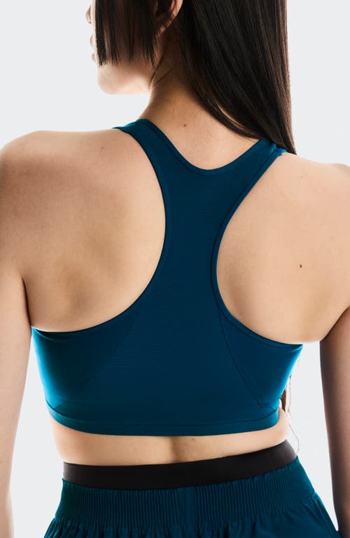 On Training Sports Bra In Burgundy
