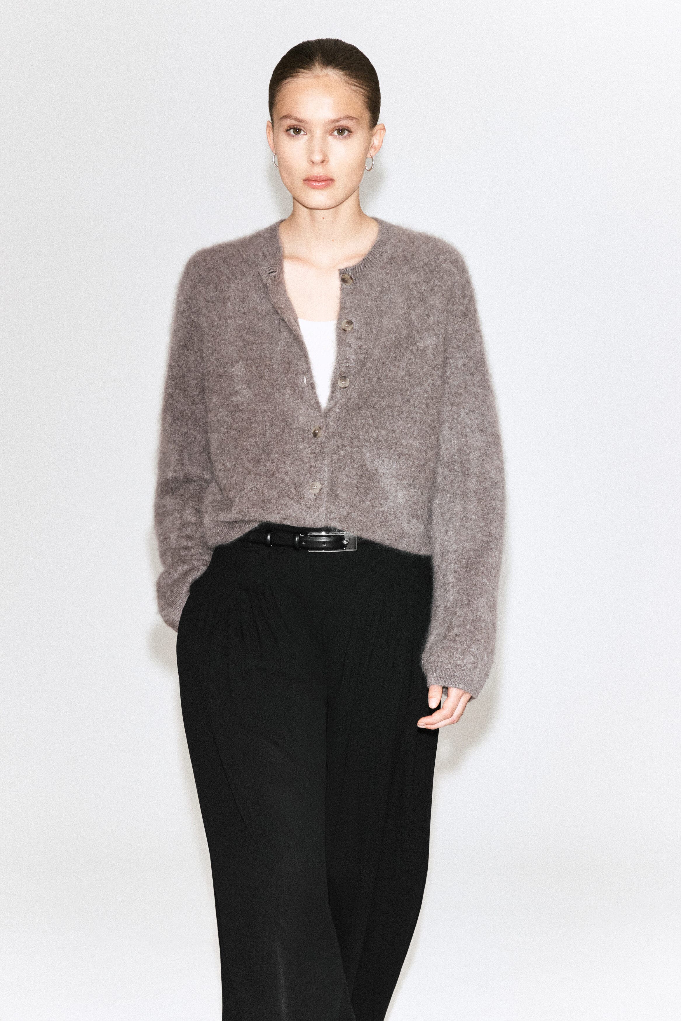 DARK BEIGE