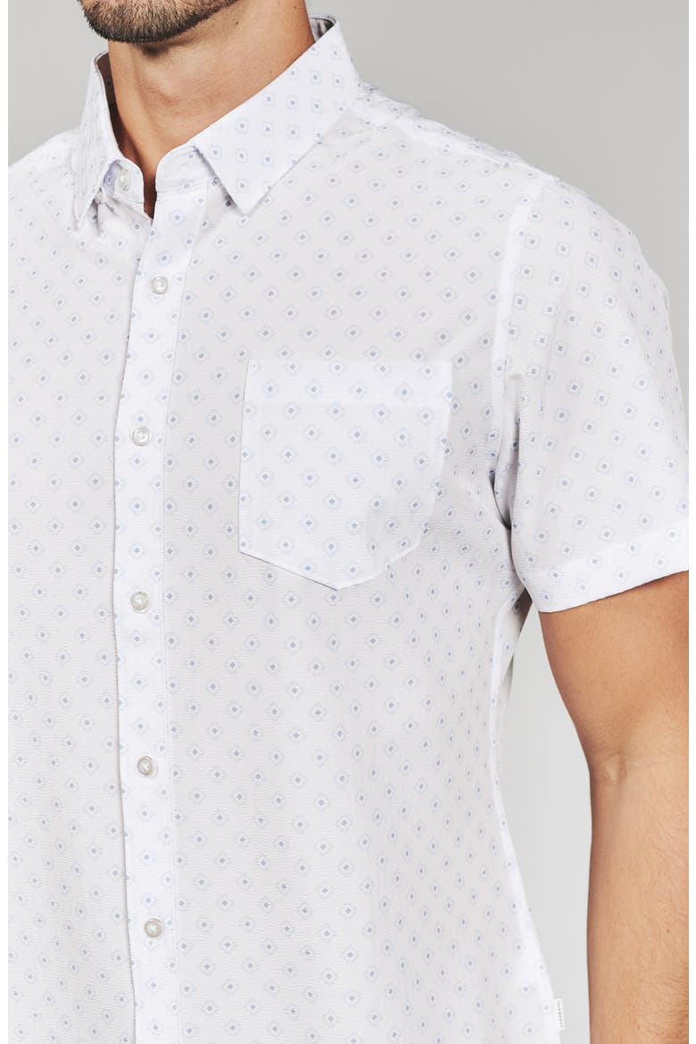 Kanan Diamond Print Short Sleeve Stretch Seersucker Button-Up Shirt, Alternate, color, WHITE
