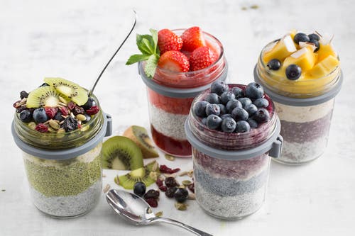 Kilner Parfait & Overnight Oats Jar Set, 350ml Glass Breakfast Jar With Spoon In Multi