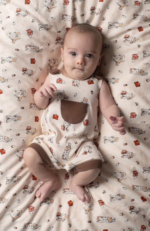 L'ovedbaby X Paddington Bear™ Sleeveless Organic Cotton Pocket Romper In Adventure Paddington