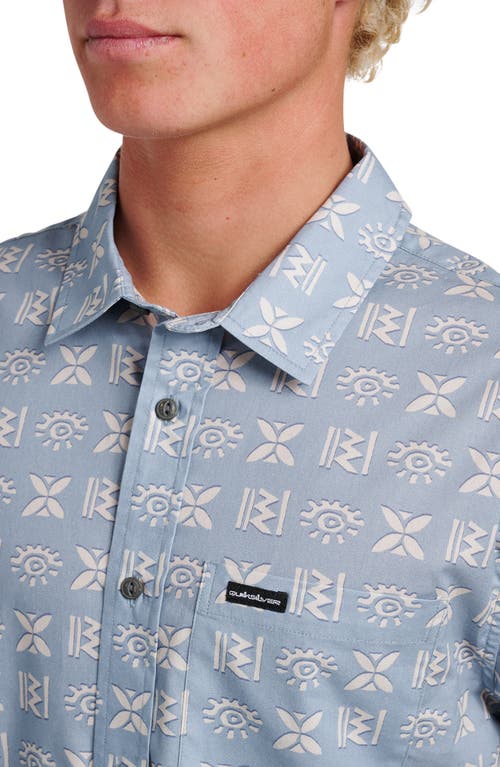 Quiksilver Stone Etch Classic Fit Short Sleeve Stretch Cotton Button-up Shirt In Blue