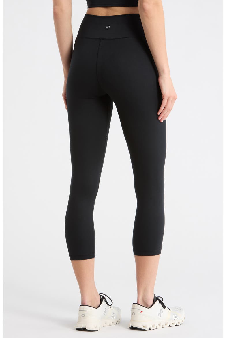 Aylani Capri Leggings, Alternate, color, BLACK