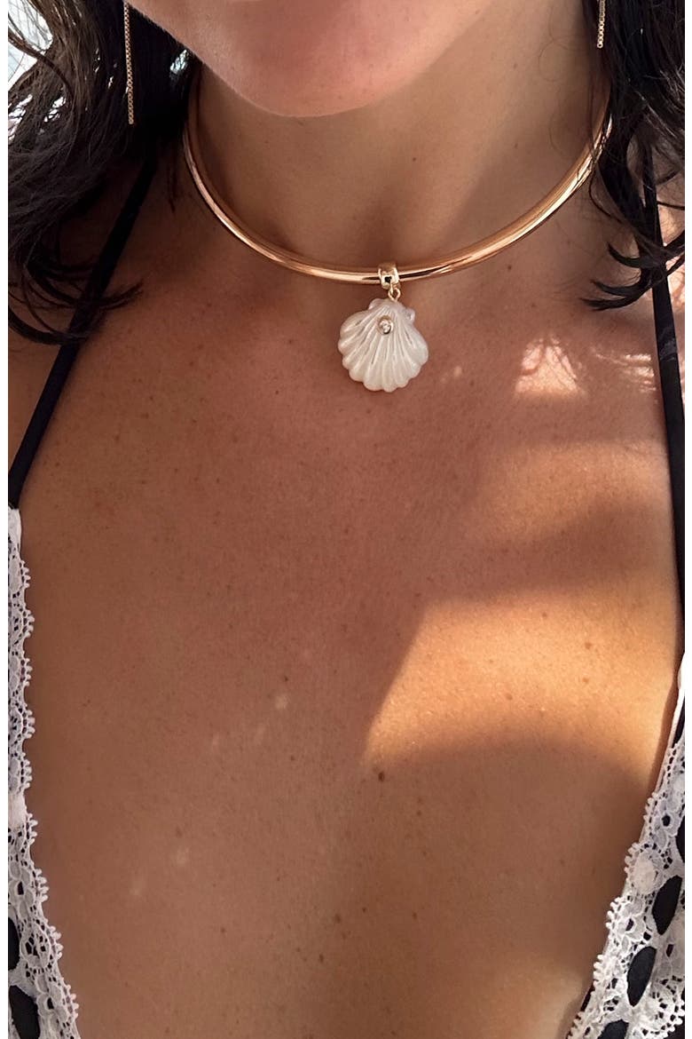Coquille Bail Charm, Alternate, color, MOTHER OF PEARL