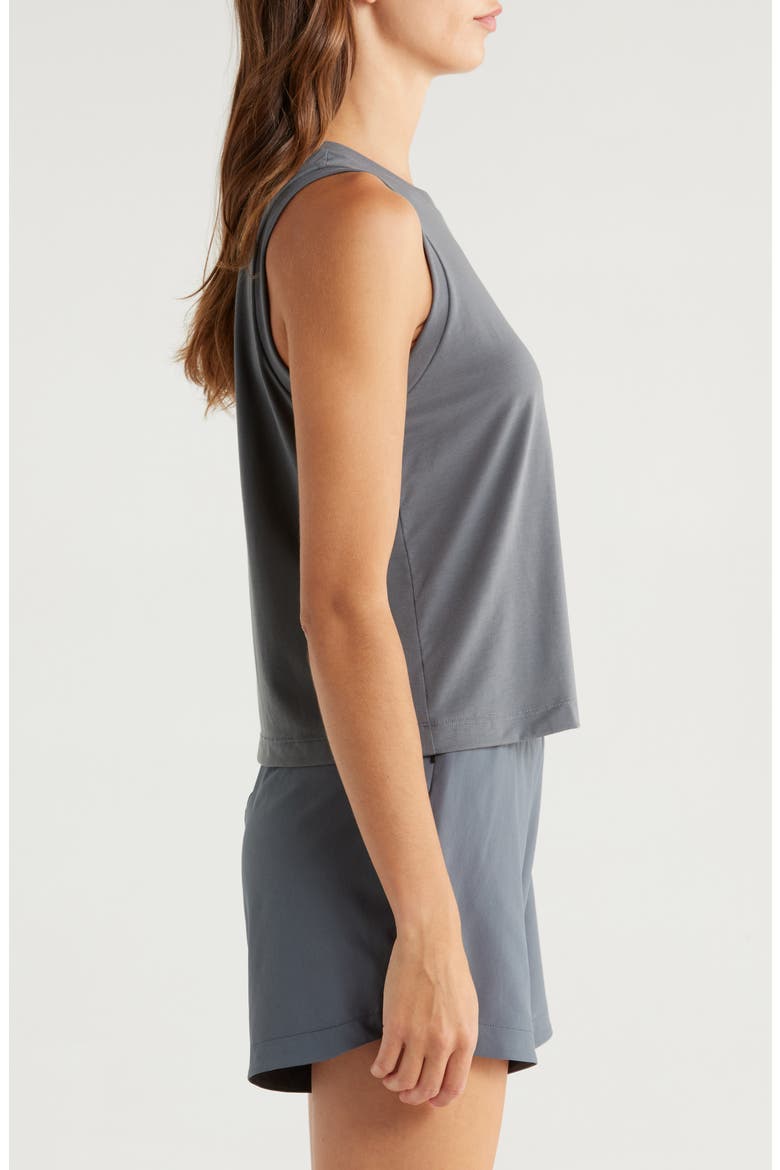 Elevate Lightweight Tank, Alternate, color, SMOKE