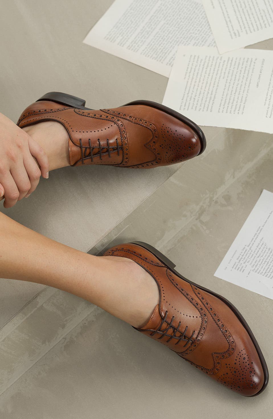 Magnanni Adriana Wingtip Oxford, Alternate, color, Cognac