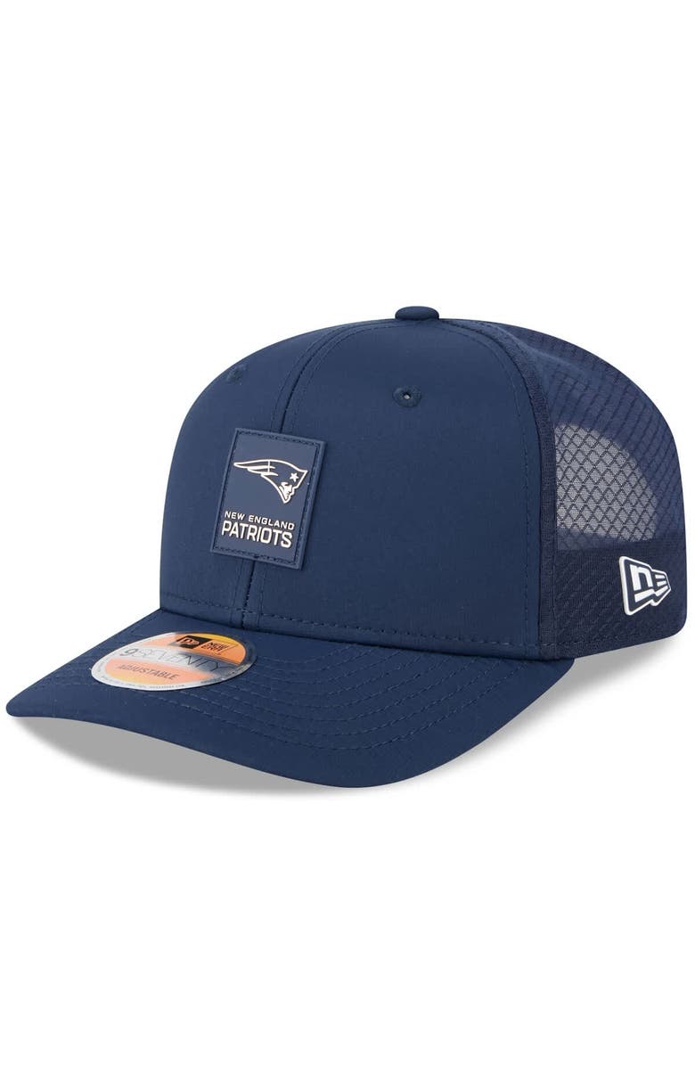 New Era Men's New Era Navy New England Patriots 2025 Sideline  9SEVENTY Trucker Adjustable Hat, Main, color, 