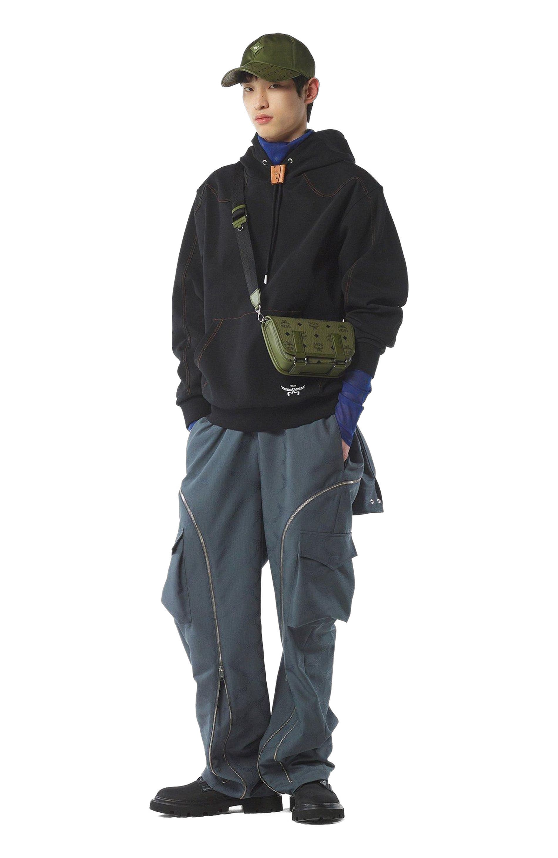 MCM Aren Messenger Bag in Visetos, Alternate, color, 