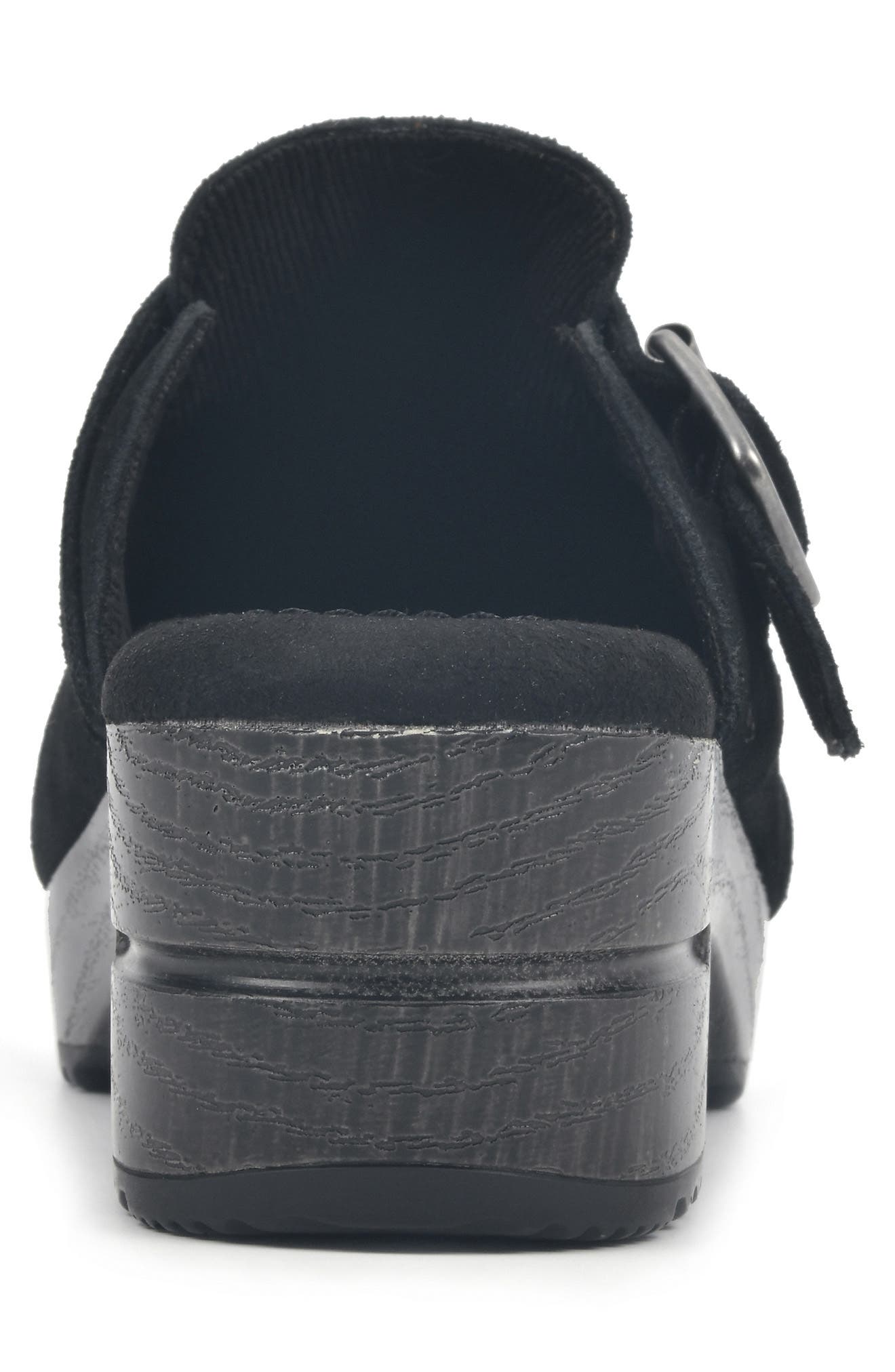 White Mountain Footwear WHITE MOUNTAIN Behold Suede Platform Clog, Alternate, color, 