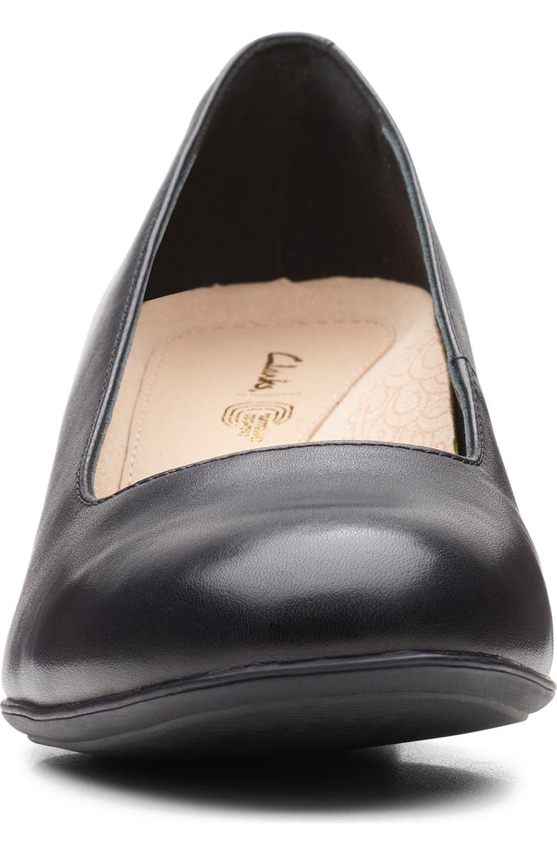 Clarks<sup>®</sup> Linnae Pump, Alternate, color,