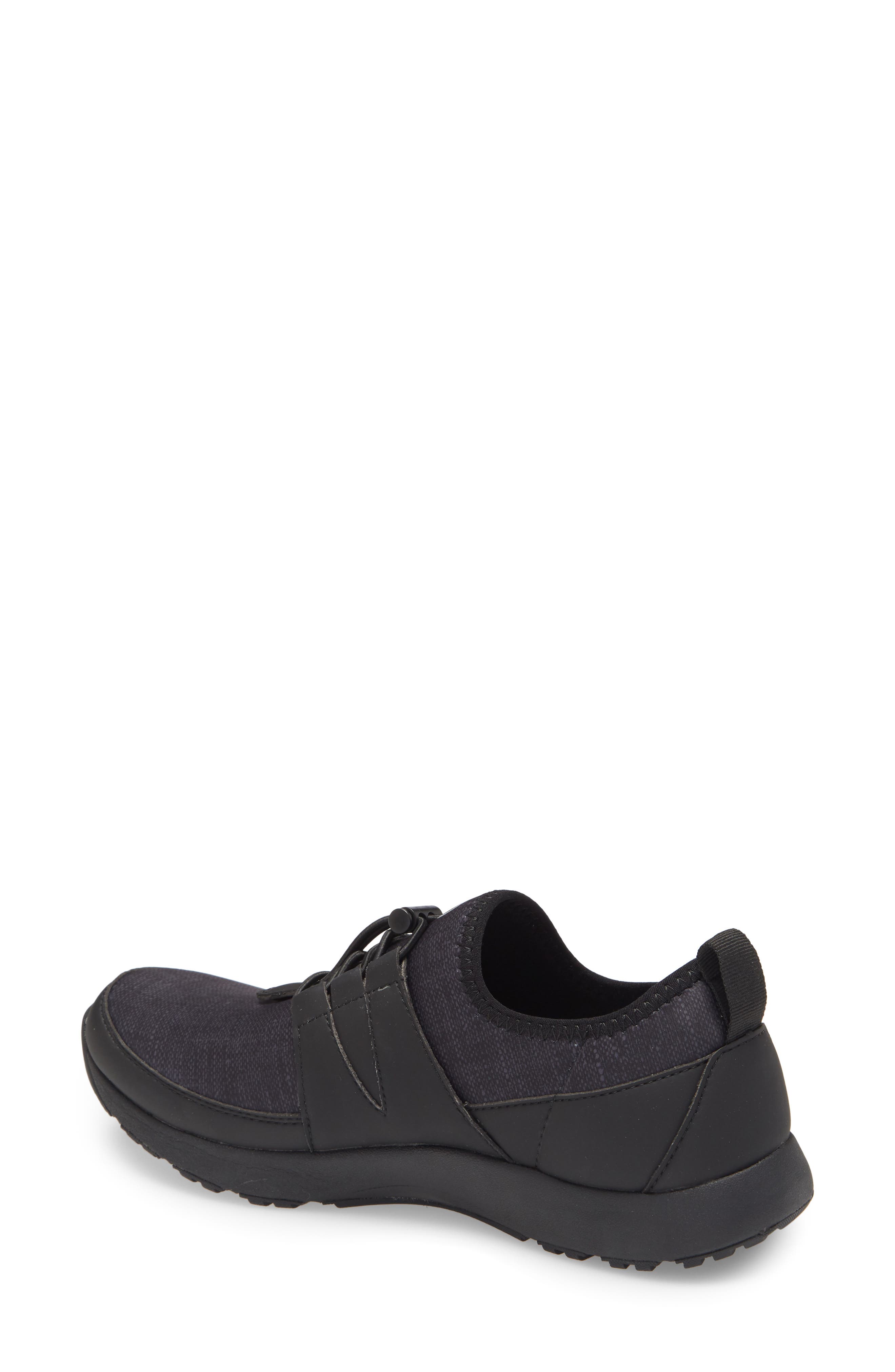 TRAQ by Alegria Cynch Knit Sneaker, Alternate, color, 