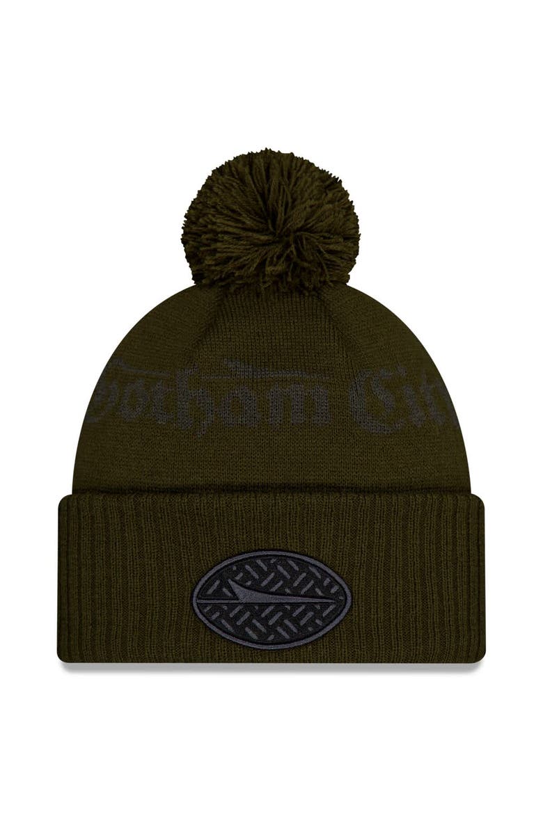 Men's New Era  Gotham Green New York Jets 2025 Rivalries Collection Sideline Cuffed Knit Hat with Pom, Main, color, Dark Green