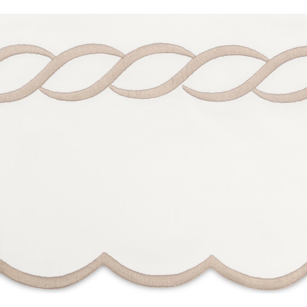 Matouk Classic Chain Scallop Duvet Cover In Dune