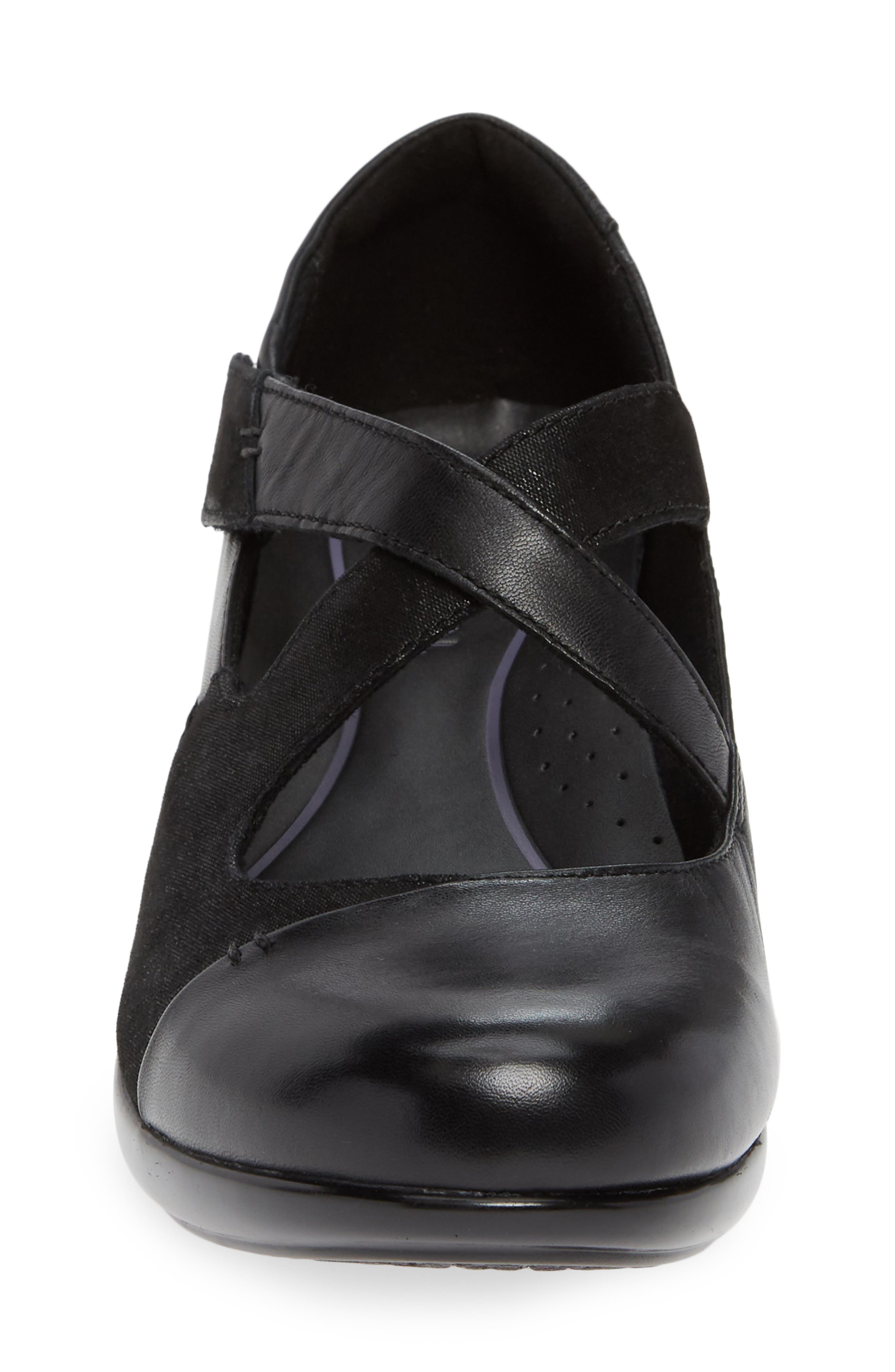 Aravon Kitt Cross Strap Pump, Alternate, color, 