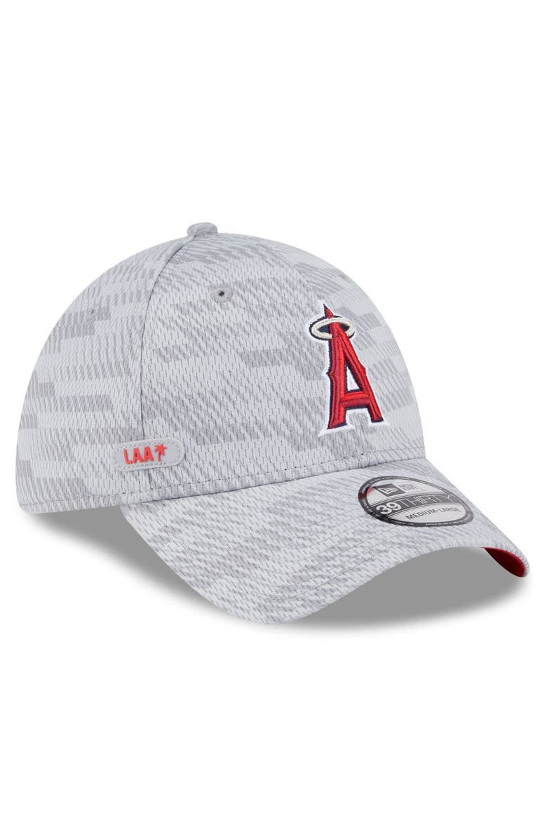 New Era Men's New Era Gray Los Angeles Angels 2025 MLB Clubhouse 39THIRTY Flex Hat, Main, color, Gray