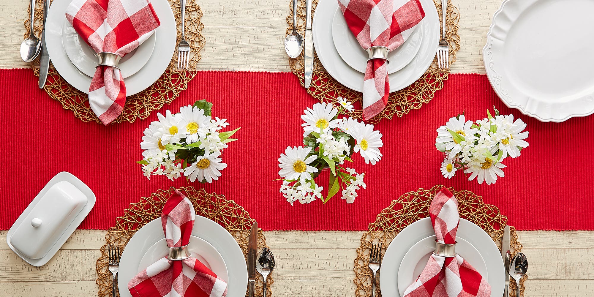 DII Tango Red Ribbed Table Runner | Nordstrom