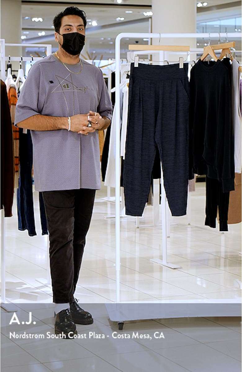 Lux Joggers, sales video thumbnail