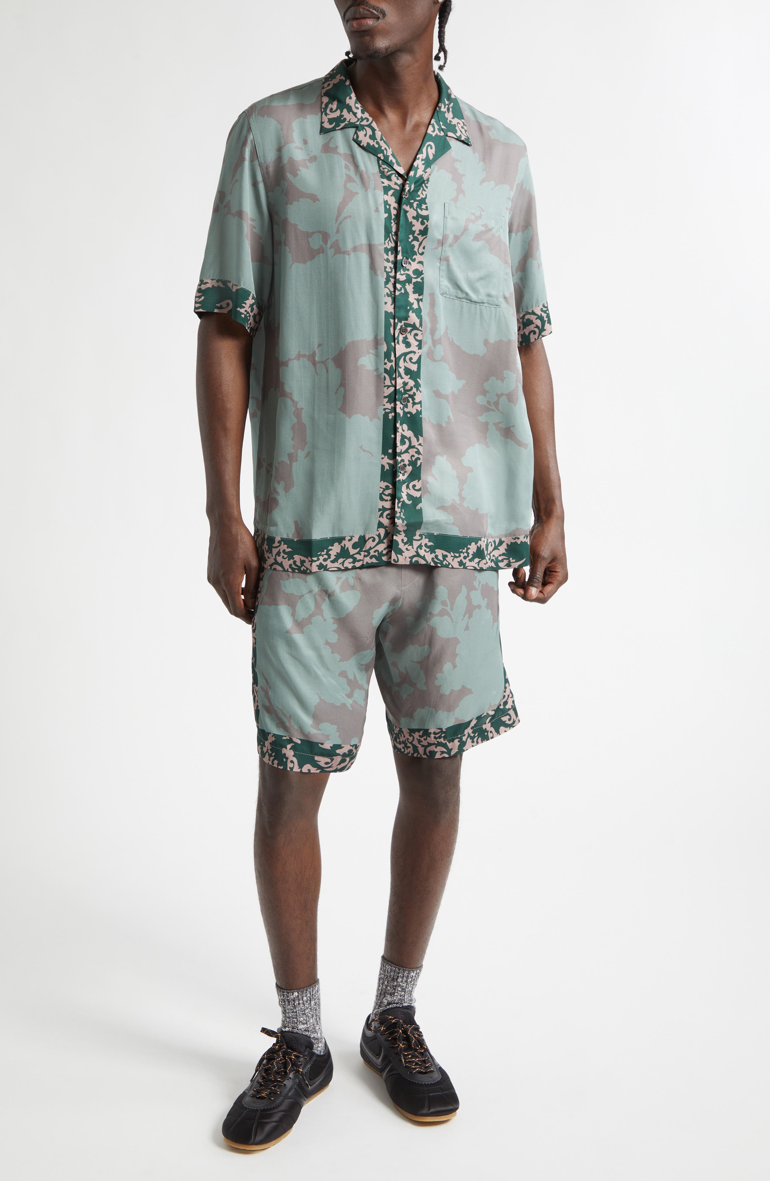 Carltone Short Sleeve Button-Up Shirt