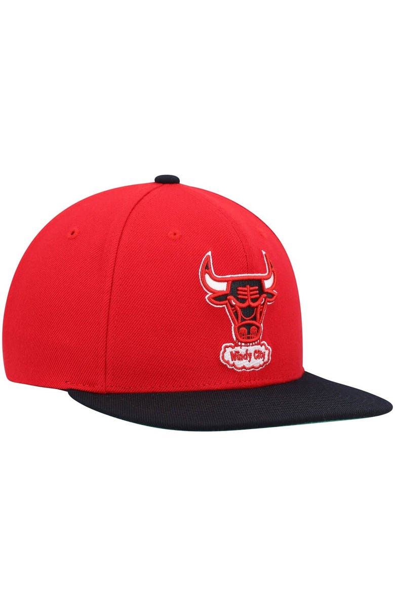 Mitchell & Ness Men's Mitchell & Ness Red/Black Chicago Bulls Hardwood Classics Team Two-Tone 2.0 Snapback Hat, Alternate, color, Red