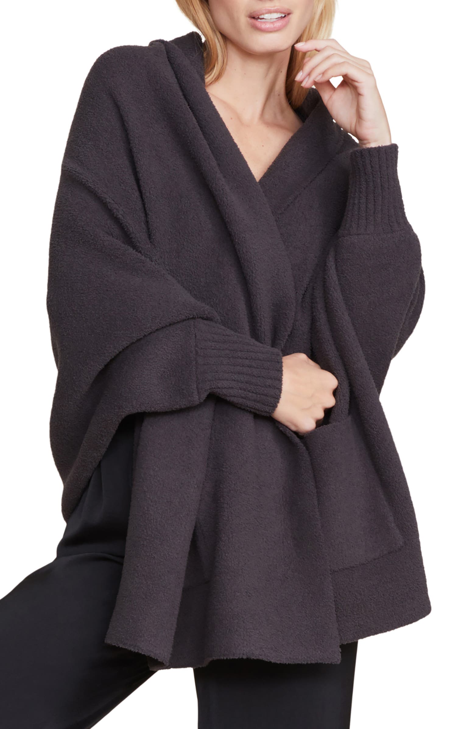 Wrapped Chic Barefoot Dreams® CozyChic™ Blanket Wrap | Nordstrom