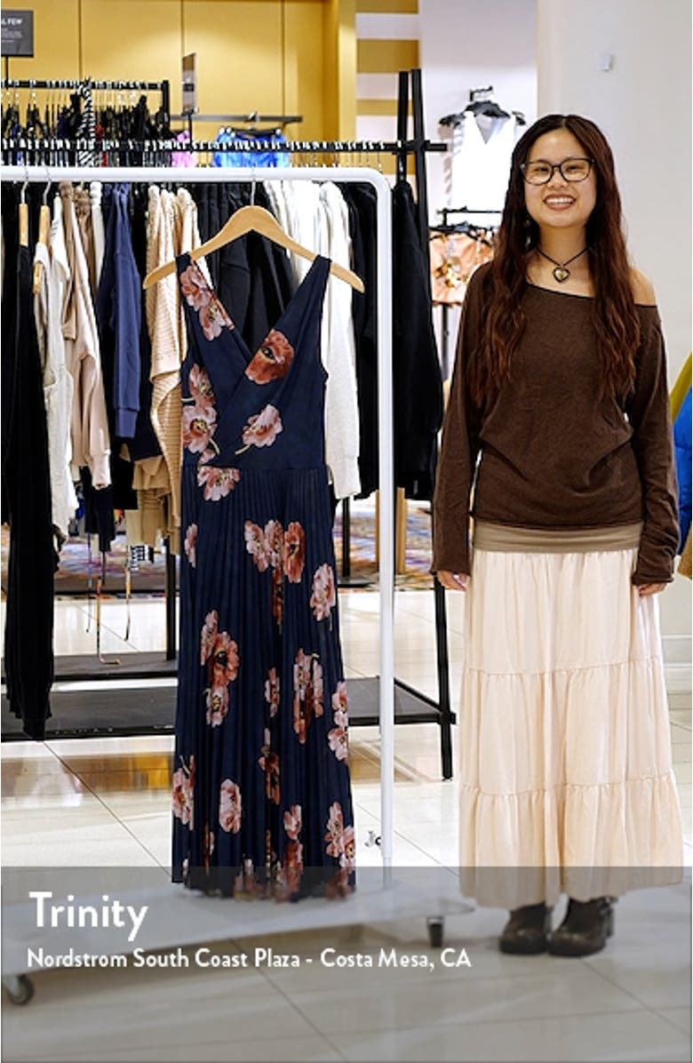 Painted Poppy Pleated Midi Dress, sales video thumbnail