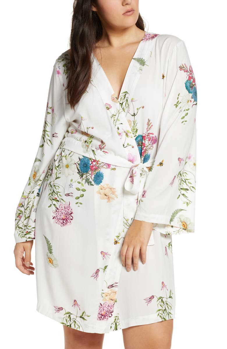 Plum Pretty Sugar Floral Print Short Robe, Alternate, color, 