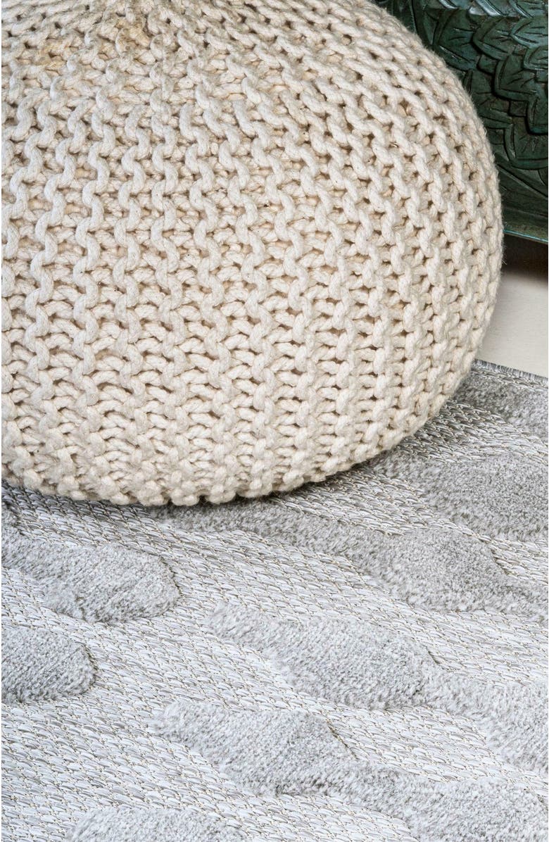 JONATHAN Y Peralta Moroccan Diamond Indoor/Outdoor Area Rug, Alternate, color, Light Gray