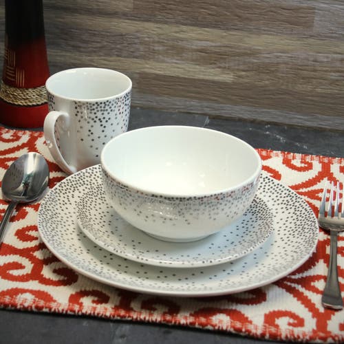 Gibson Platinum Dots 16 Piece Round Ceramic Dinnerware Set In Silver
