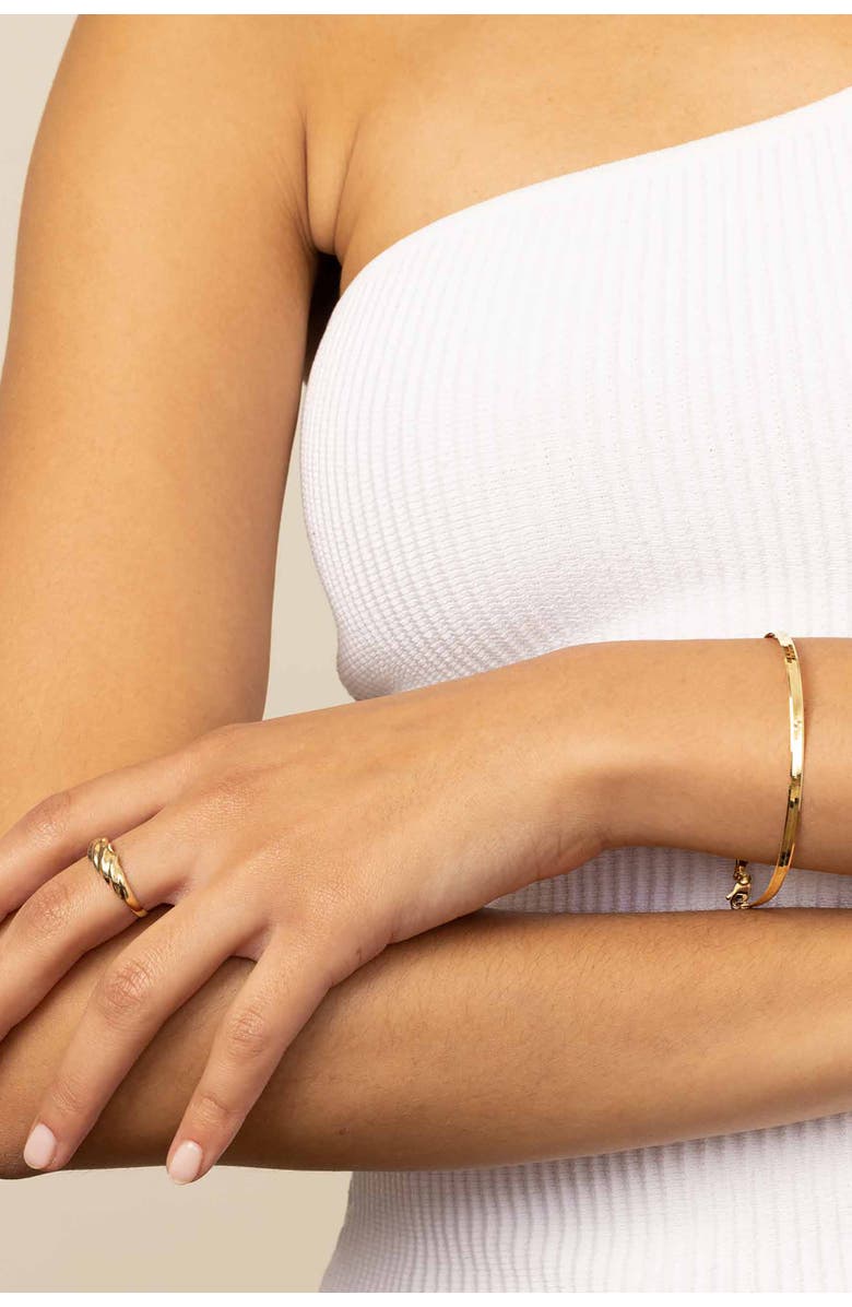 Oradina 10K Yellow Gold Park Avenue Herringbone Bracelet, Alternate, color, Yellow Gold