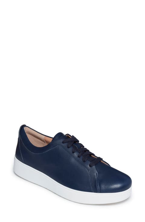 Rally Sneaker