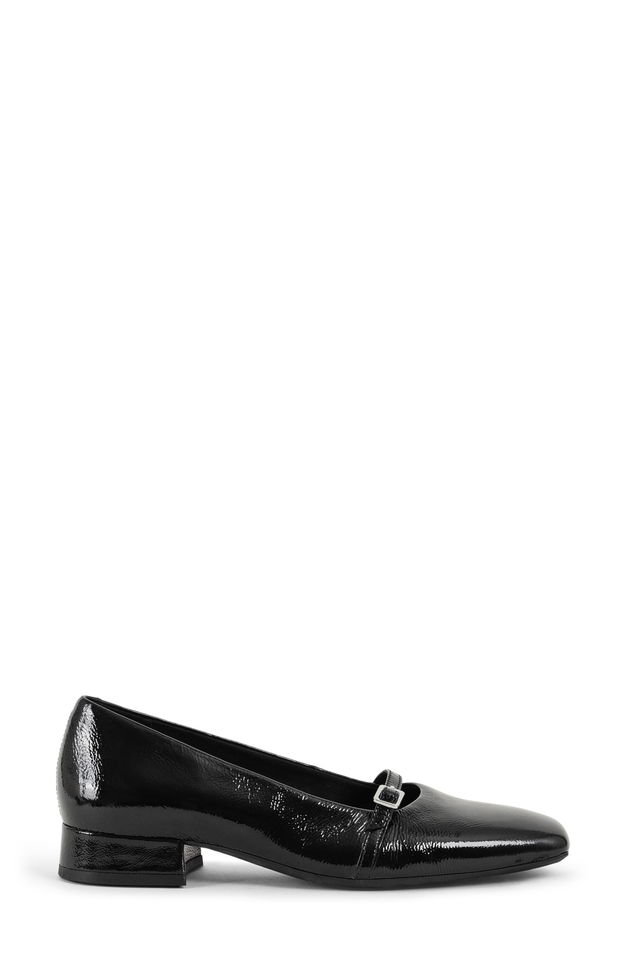 Vagabond Shoemakers Debbi Pump, Alternate, color, Black