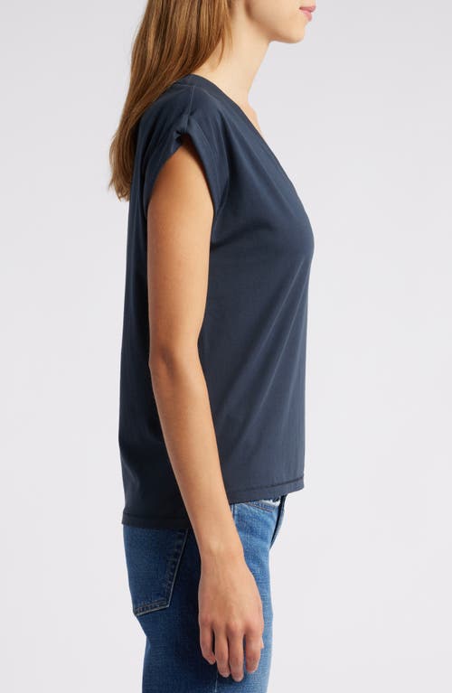 Frame Easy Cotton V-neck T-shirt In Navy