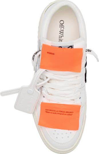 Off Court 3.0 Low Top Sneaker