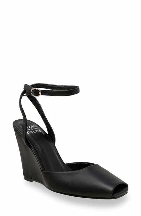 CHASE AND CHLOE Peep Toe Wedge Sandal