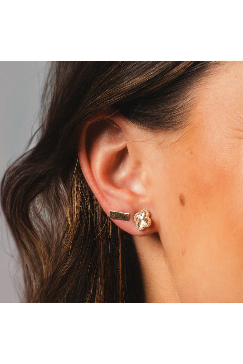 Fluted Gold Diamond Clover Stud Earrings, Alternate, color, Yellow Gold