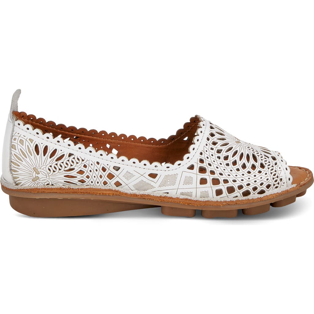 Spring Step Brandal Flat In White