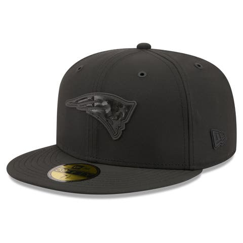 Men's New Era Black New England Patriots 2026 Sideline 59FIFTY Fitted Hat