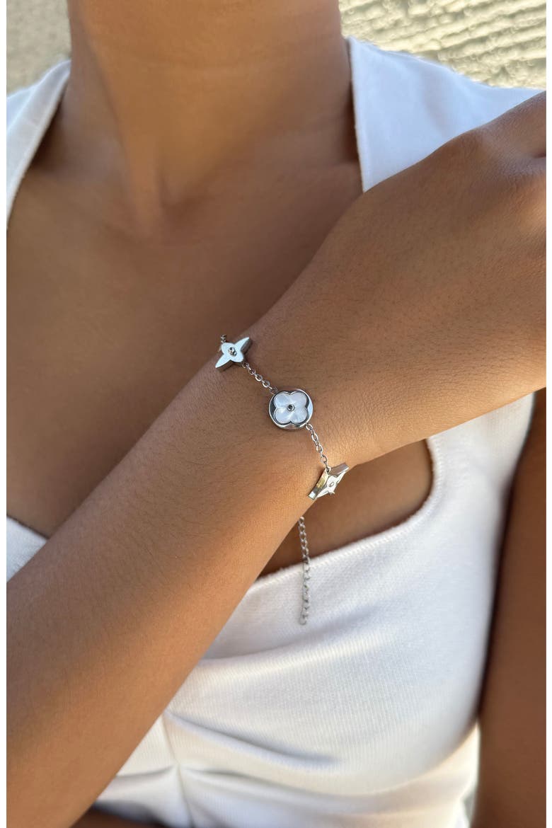 Mother of Pearl Clover Charm Bracelet, Alternate, color, WHITE