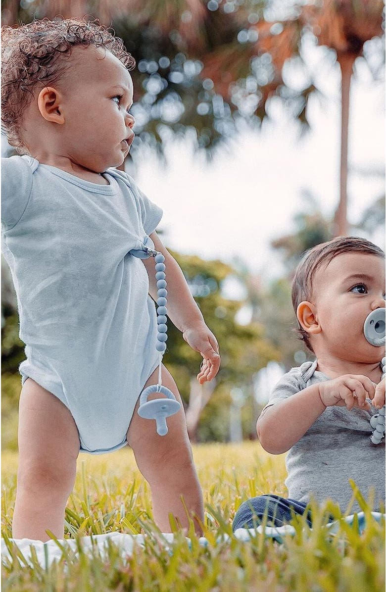 Comfy Cubs Pacifiers, 4 Pack - Stage 2, 6 to 18 Months, Alternate, color, Blue