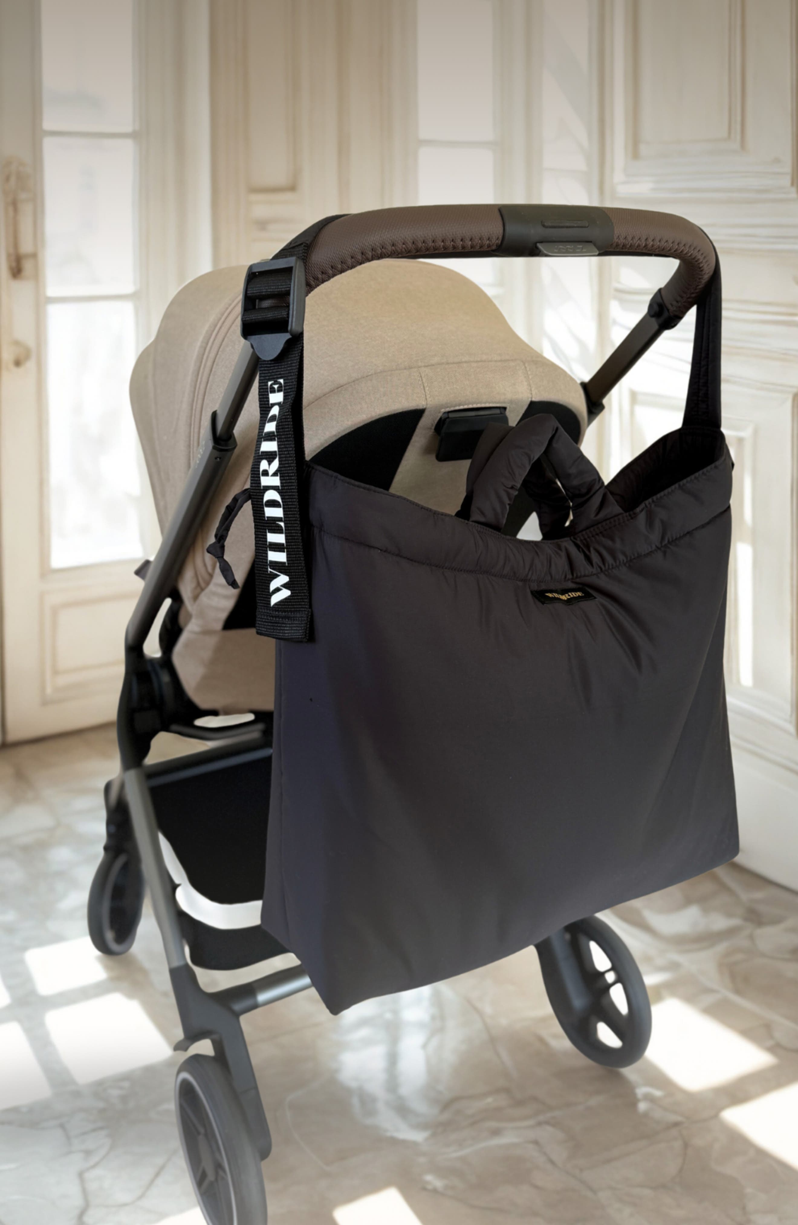 WILDRIDE Mom Diaper Bag, Alternate, color, Black