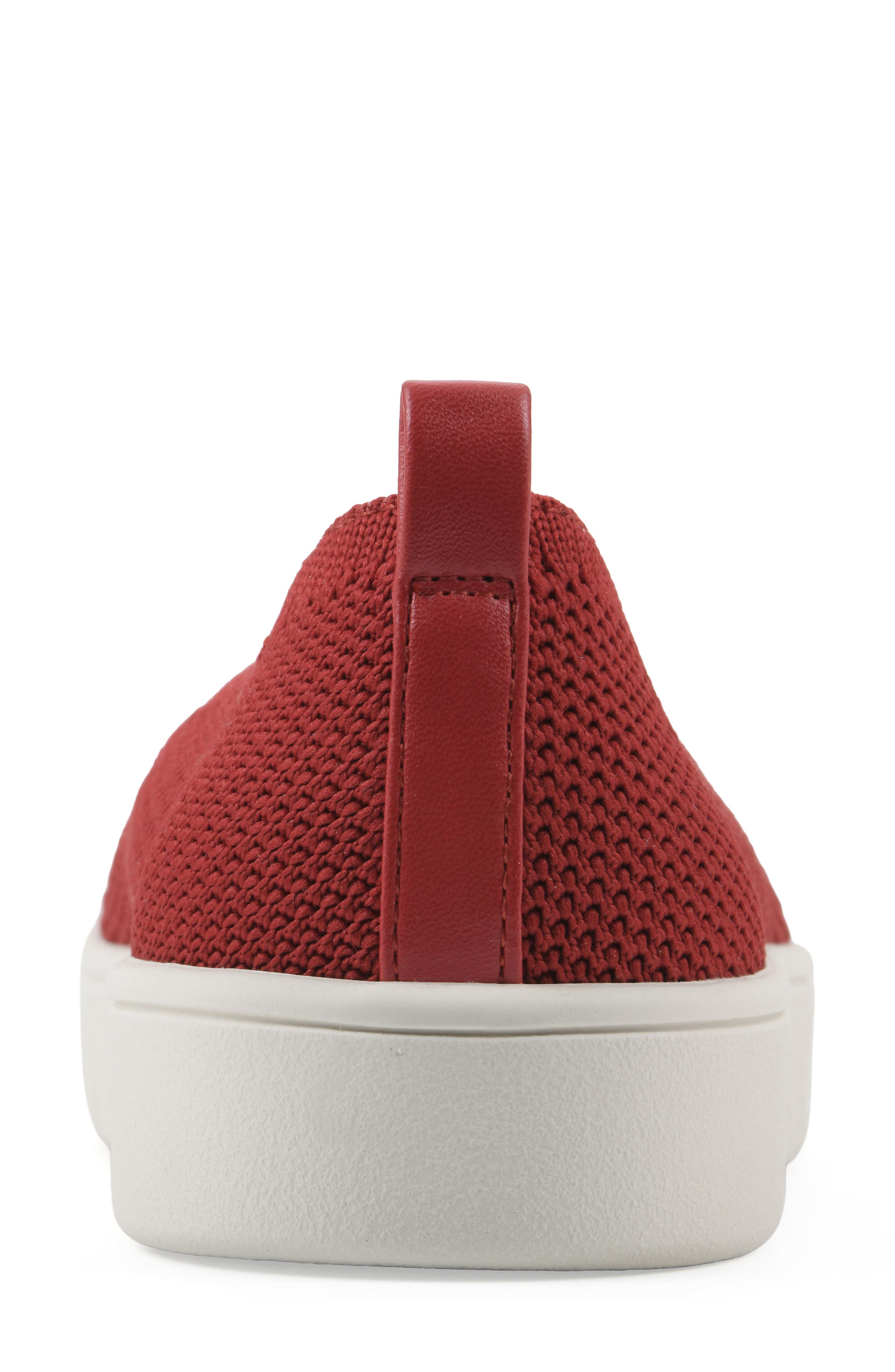 Naveen FOM Recovery Flat, Alternate, color, CRUELLA RED/ FABRIC