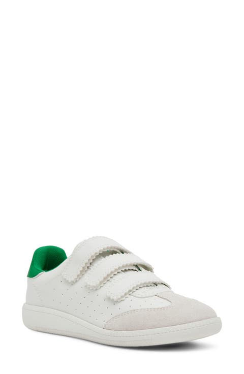Momentum Sneaker