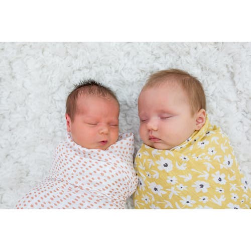 Lulujo Cotton Muslin Swaddles 2 Pack In Wildflowers/dots