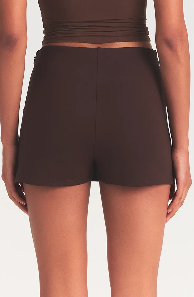 SKIMS Stretch Miniskort, Alternate, color, Espresso