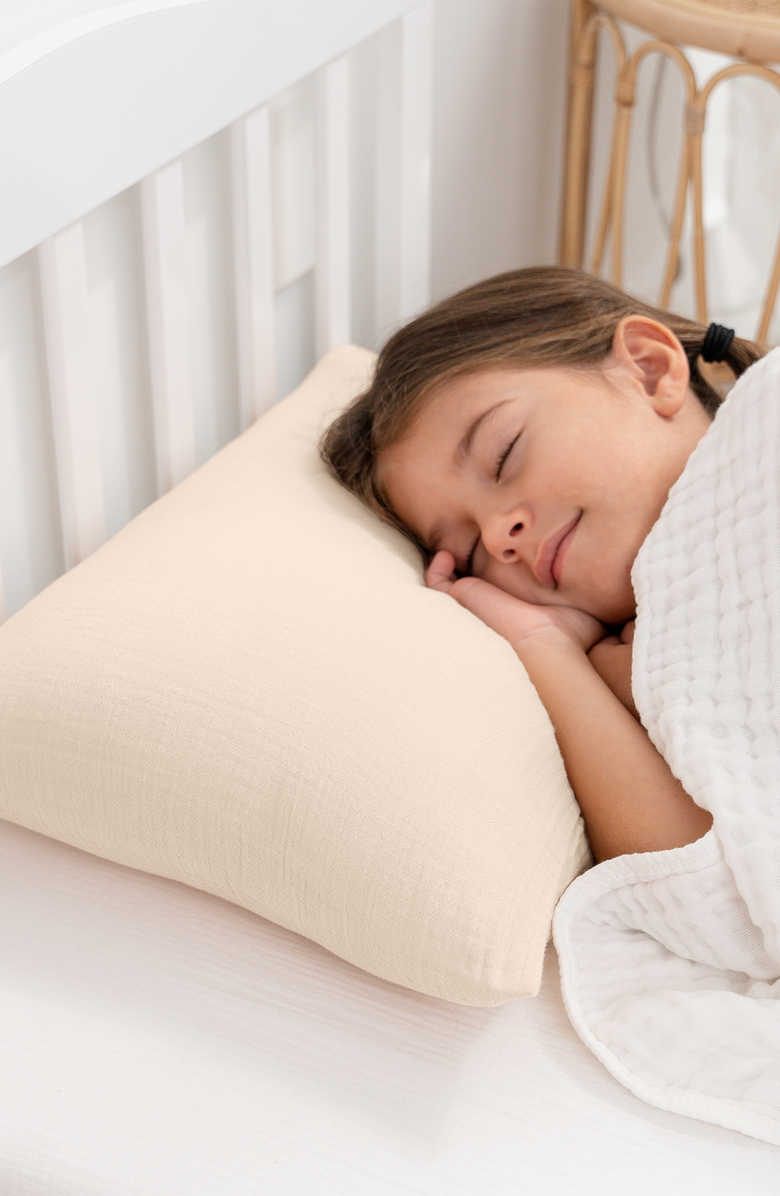 Comfy Cubs Toddler Pillows with Soft Muslin Pillow Case, Alternate, color, Cream