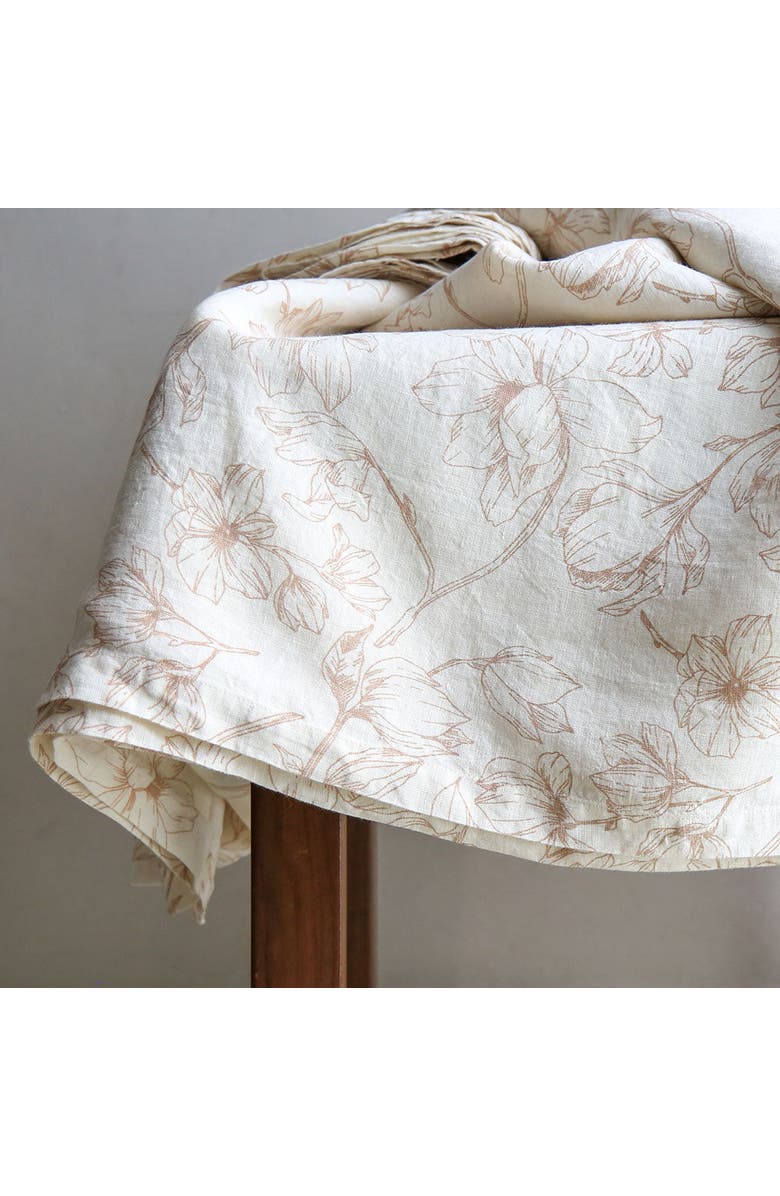 CG Hunter Blush Lilies Tablecloth, Main, color, Soft Blush