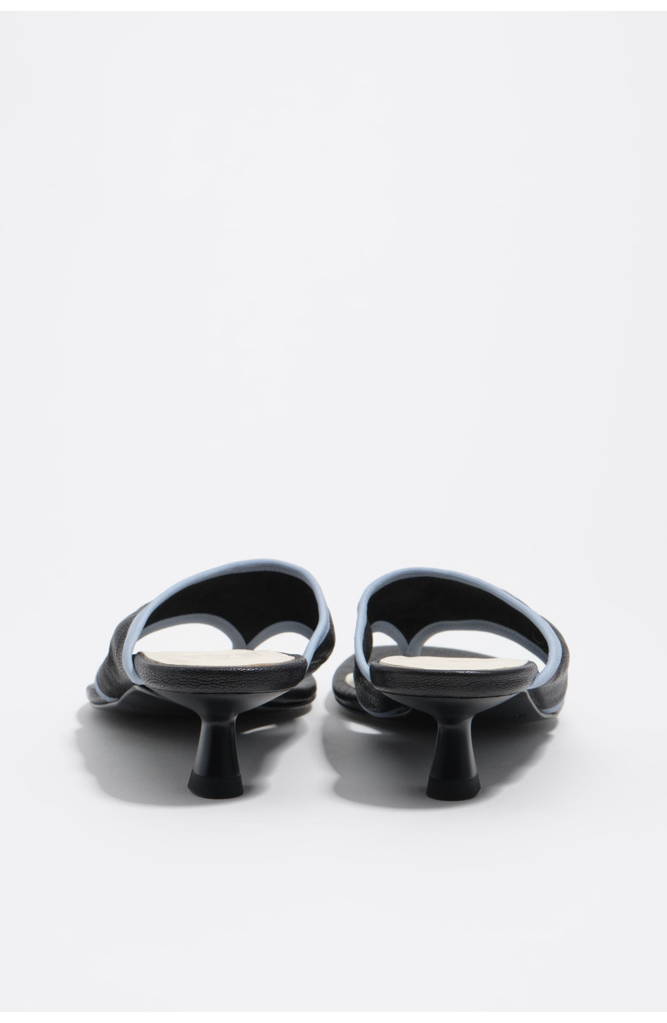 Bimba y Lola Heeled sandal in leather, Alternate, color, Black