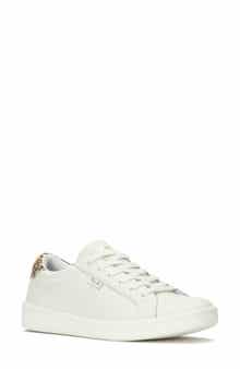 Ace II Sneaker