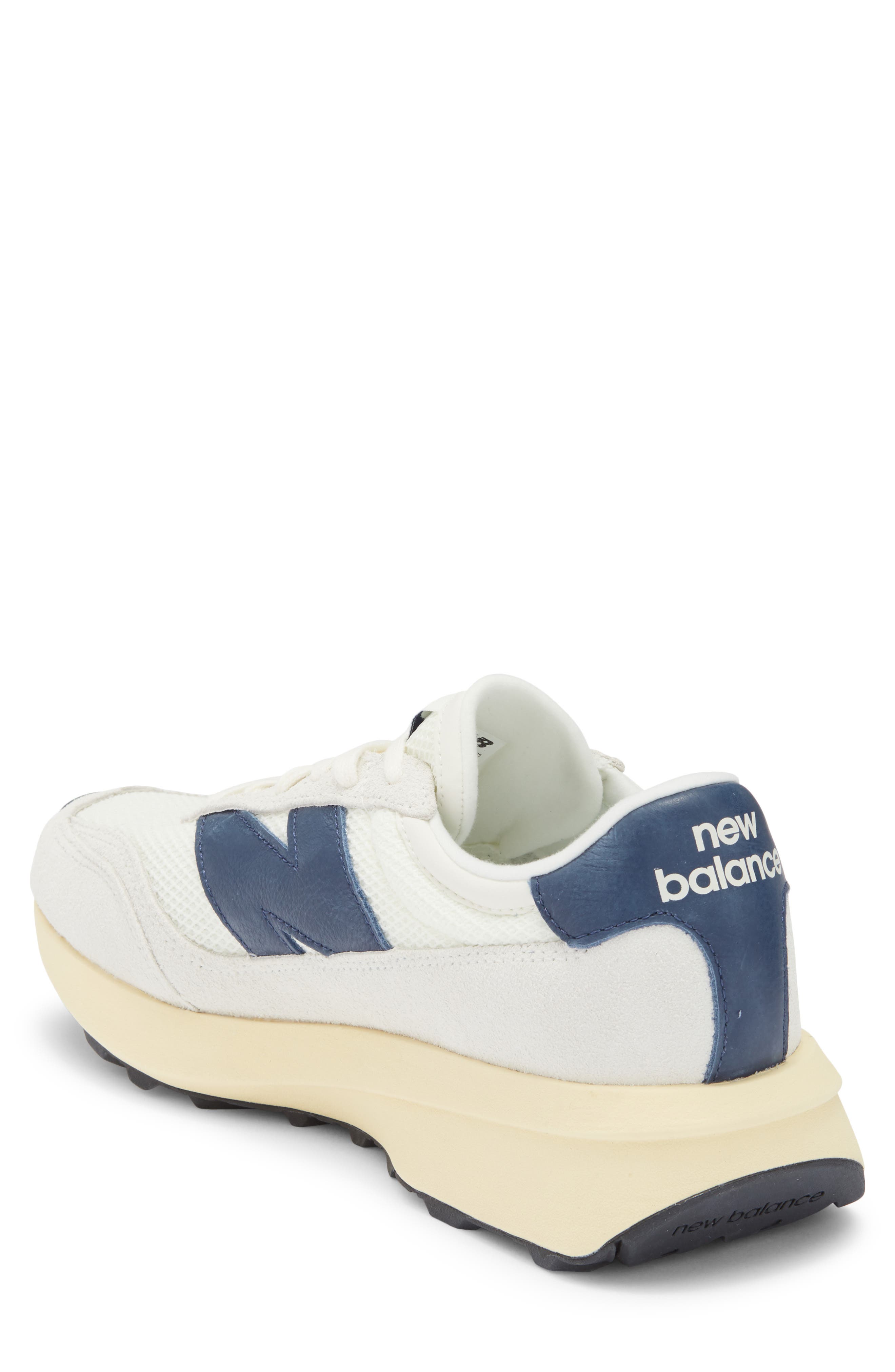 New Balance Gender Inclusive 370 Sneaker, Alternate, color, Sea Salt/ Nb Navy